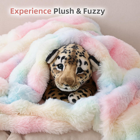 Smoofy plush throw presented as a thoughtful gift option