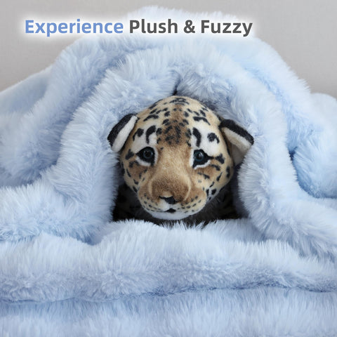 Smoofy machine washable throw for easy care and longevity