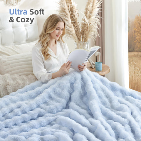 Smoofy no shedding fibers keep the blanket smooth after repeated use