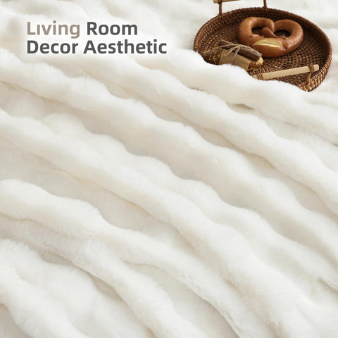 Smoofy OEKO-TEX certified blanket; safe, durable, and ideal as a gift.
