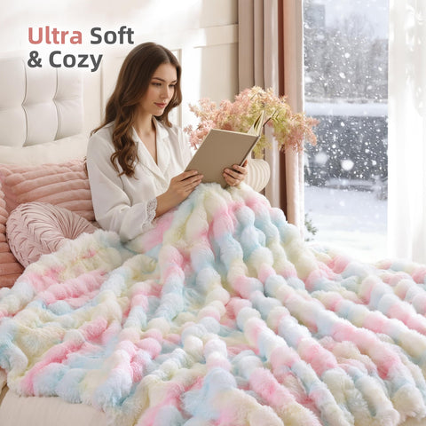 Smoofy thick yet breathable throw offering warm, lightweight comfort