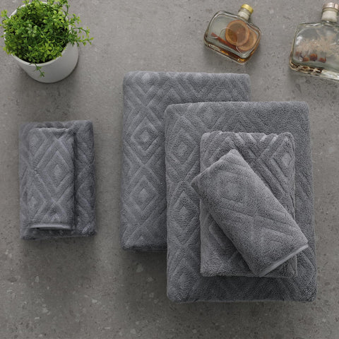 Smuge towels shown near the dryer suggest fast drying