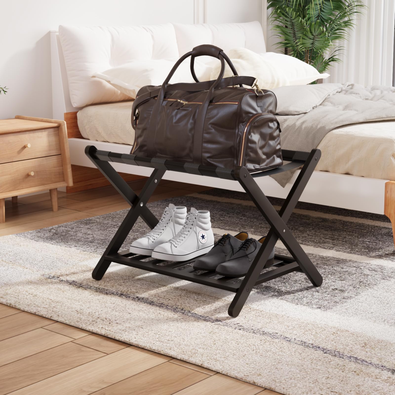 Smuxee solid bamboo and nylon construction resists deformation over time.