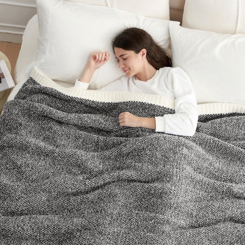 Snuggle Sac Heather Black dryer-safe feature supports quick, easy drying.