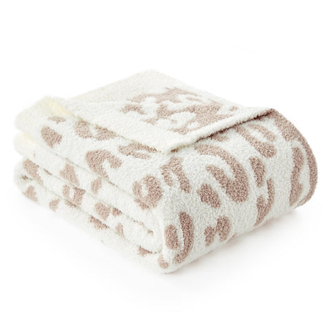 Snuggle Sac machine-washable throw for easy care and quick drying.