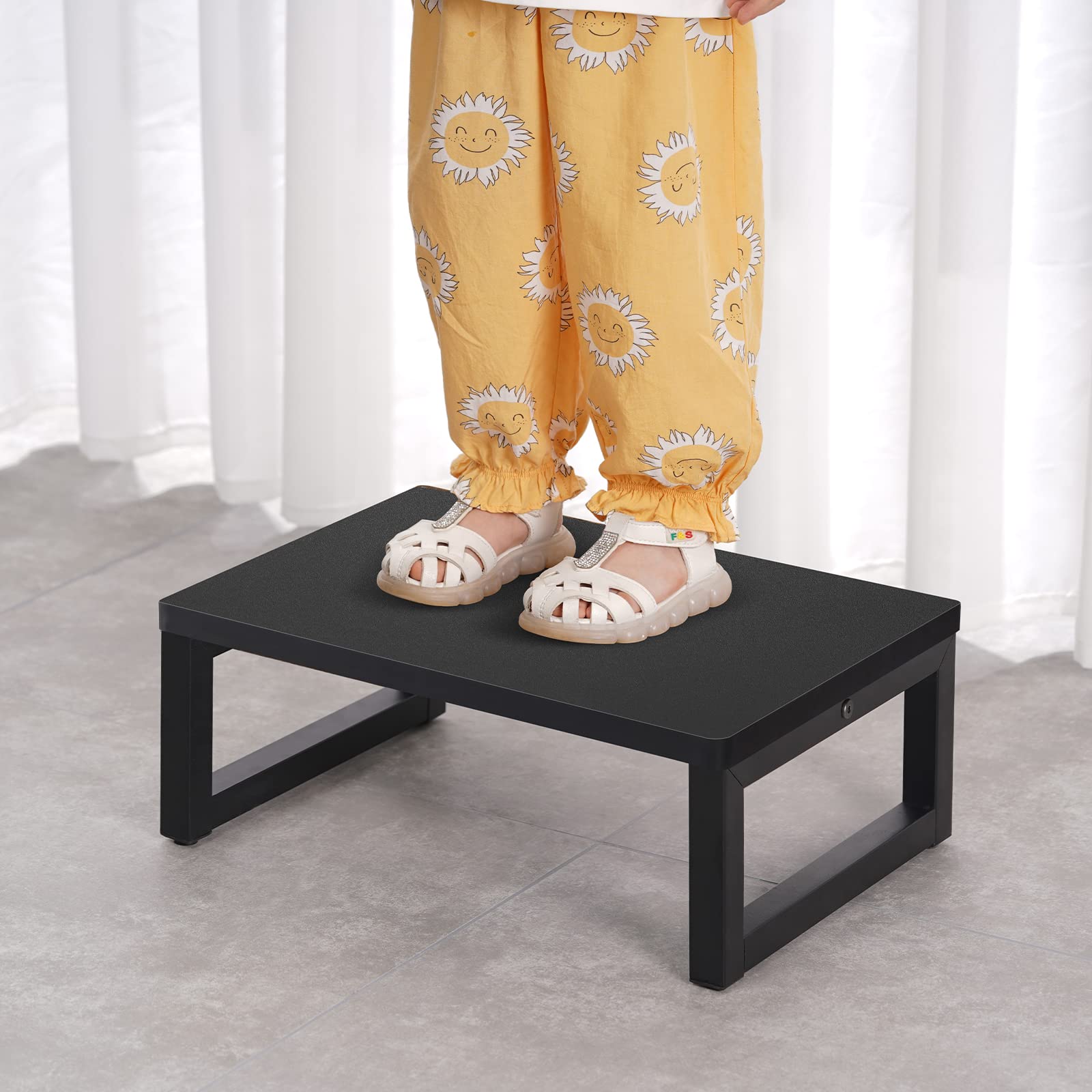 Snughome wooden step stool supports up to 350 lbs for versatile family use.