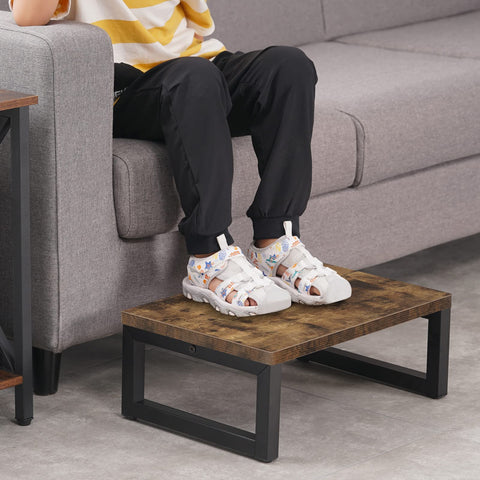 Snughome wooden step stool supporting up to 350 lb for versatile use