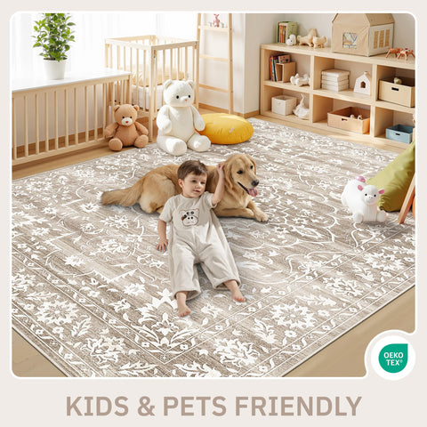 Soalmost machine-washable rug simplifies maintenance after spills and daily use.