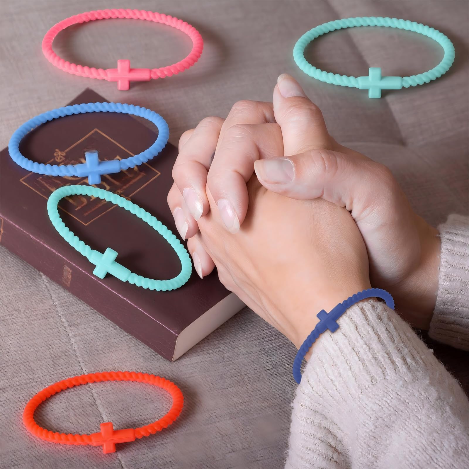 Soaoo 7.5-inch bracelet size fits most adult wrists