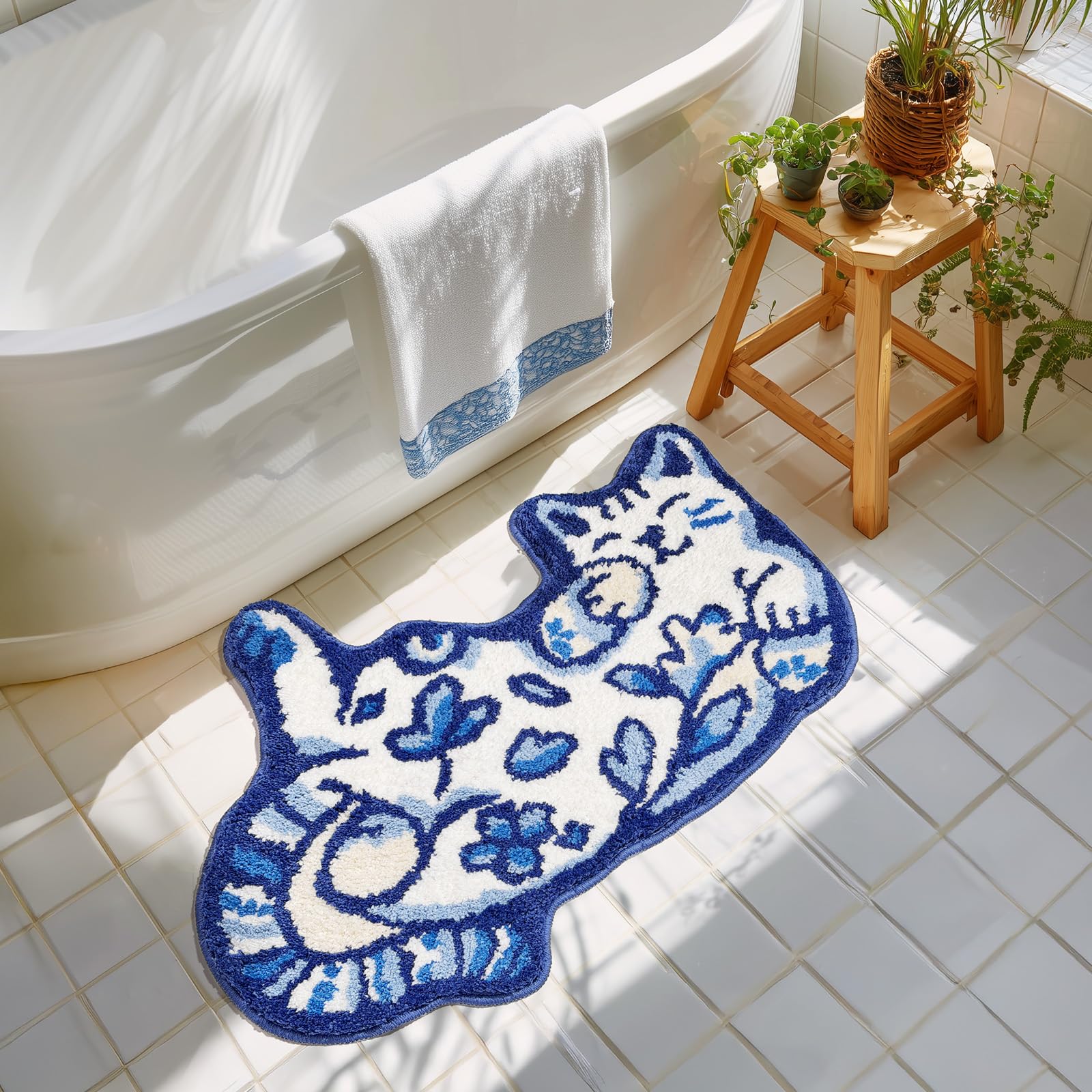 Softania Blue Delft Cat Rug compact size fits small bathrooms beside sinks or tubs