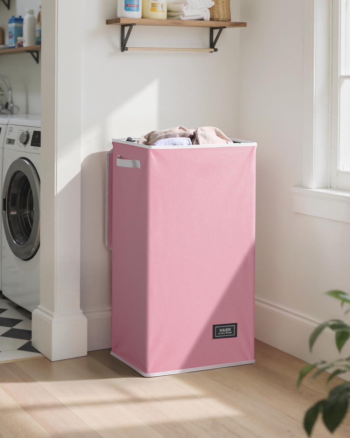 SOLEDI 100L tall collapsible basket ready for weekly family laundry.