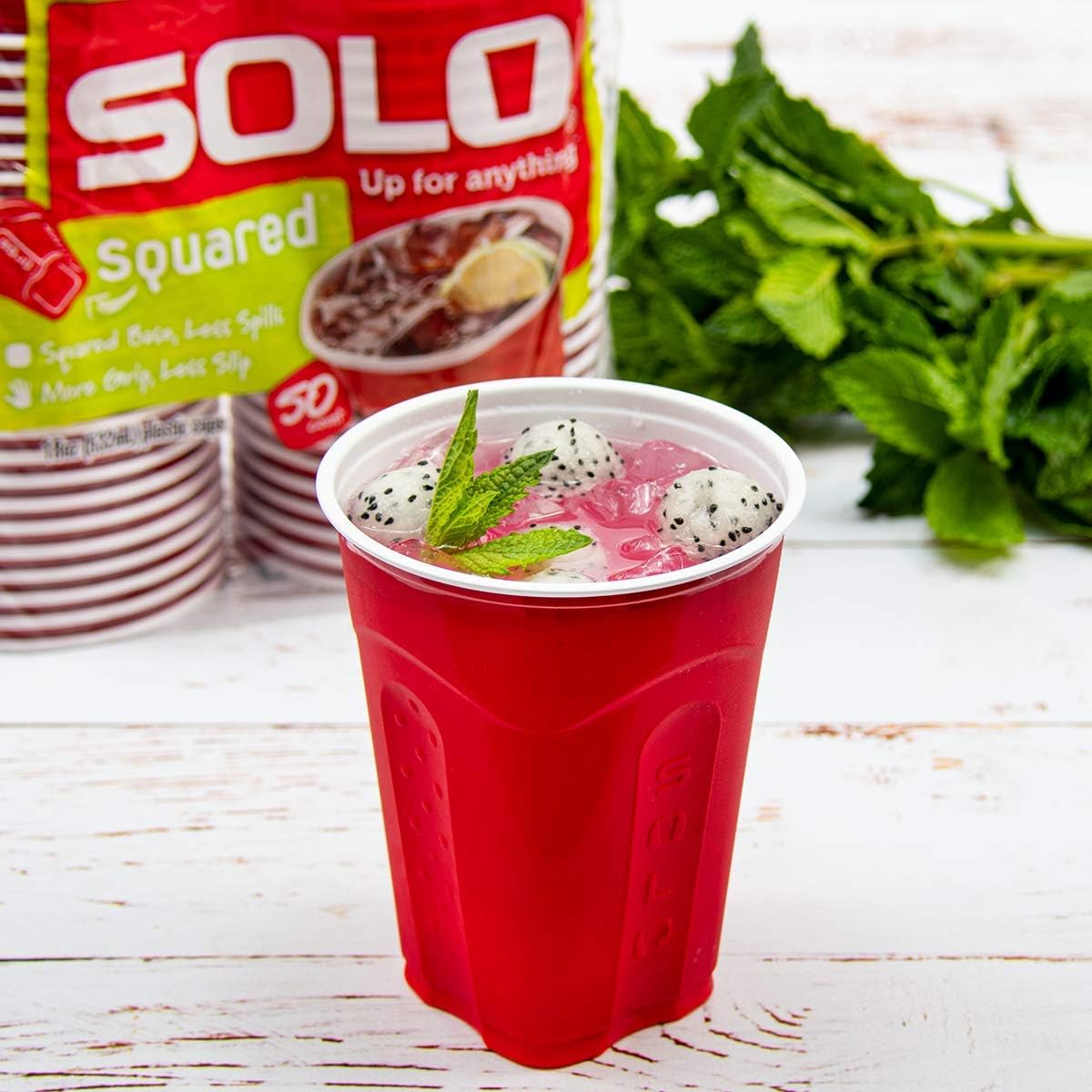 SOLO Red Squared cups with glossy red exterior and white interior