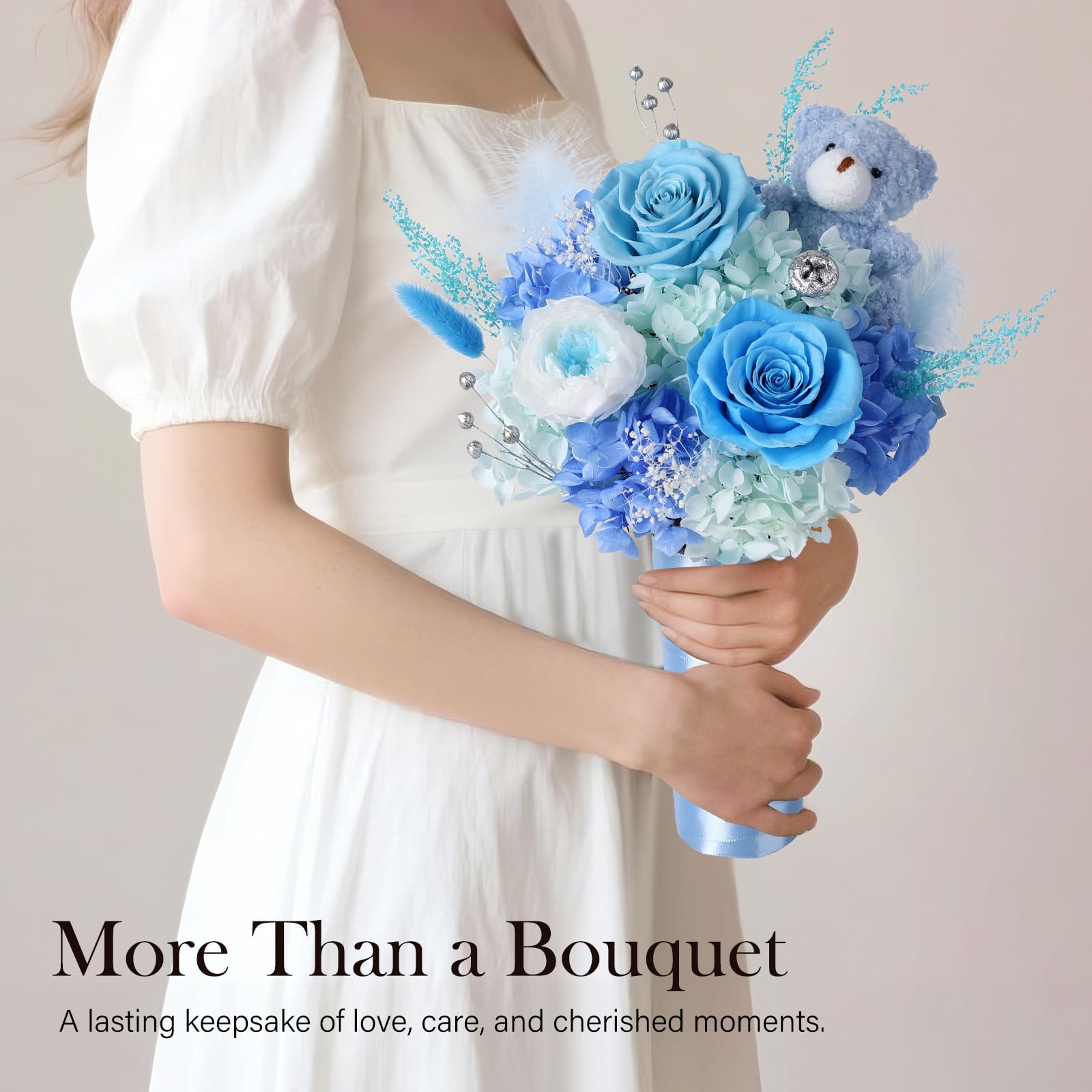 SOLUNOX rose bear closeup highlights velvety petals and lifelike detail for gifting.
