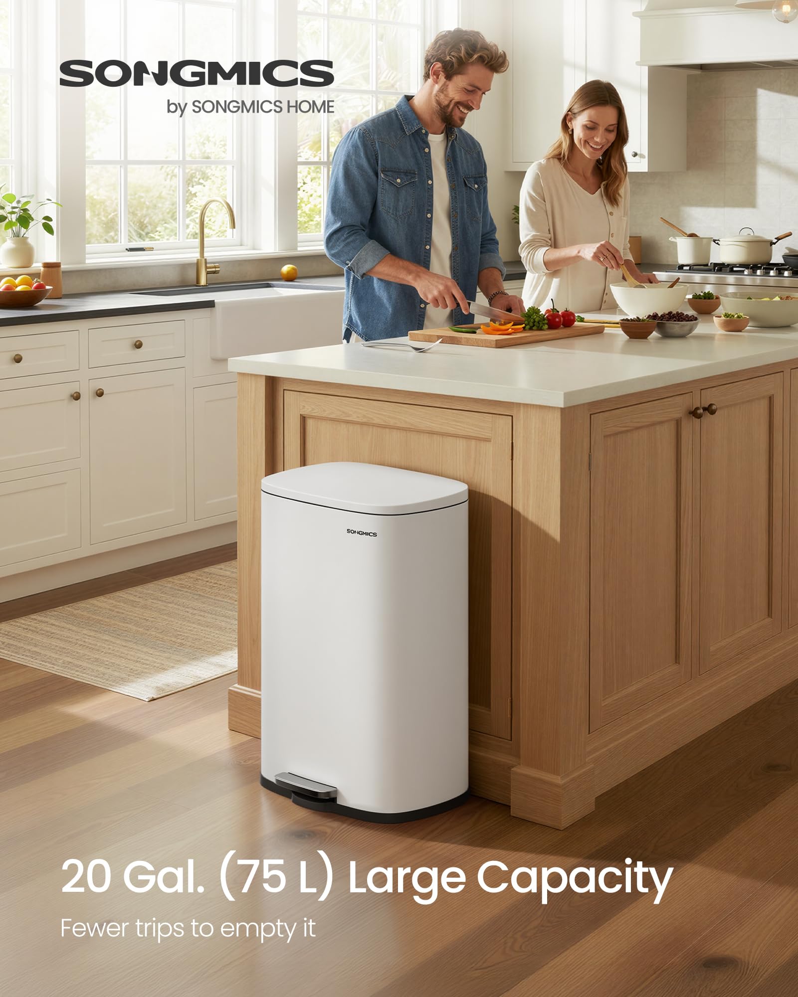 SONGMICS 20-gallon trash can lid closed for quiet operation