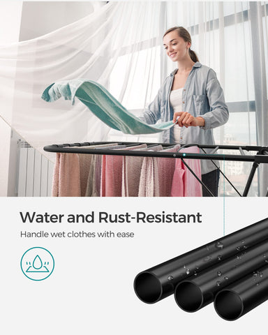 SongMics drying rack works indoors or outdoors for flexible drying.