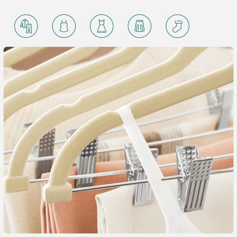 SongMICS heavy-duty velvet hangers withstand daily wardrobe use.