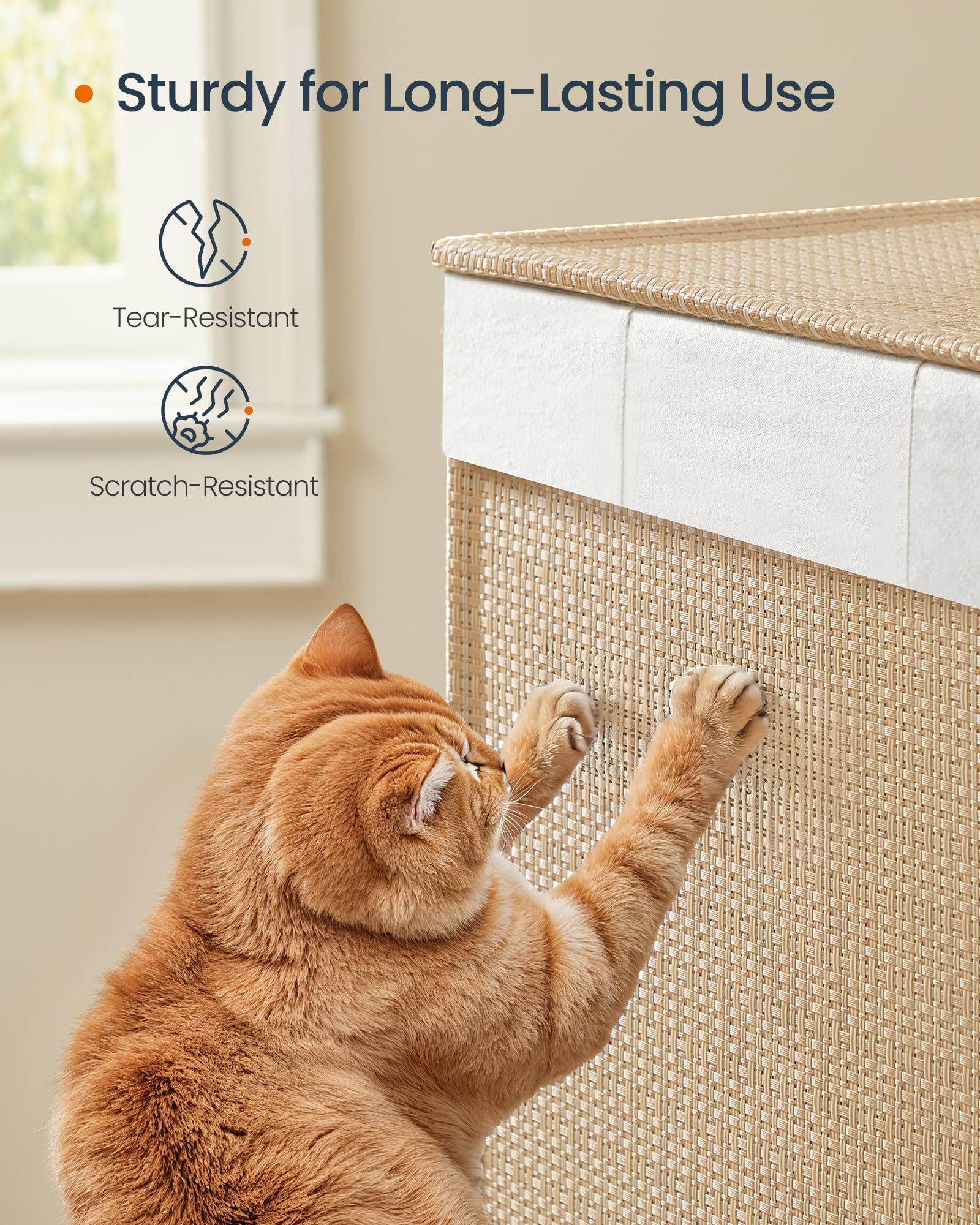 SONGMICS HOME removable liner makes laundry transport easy.