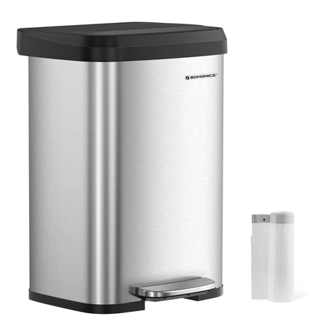 SONGMICS 13-gallon front view shows a spacious interior for busy kitchens.