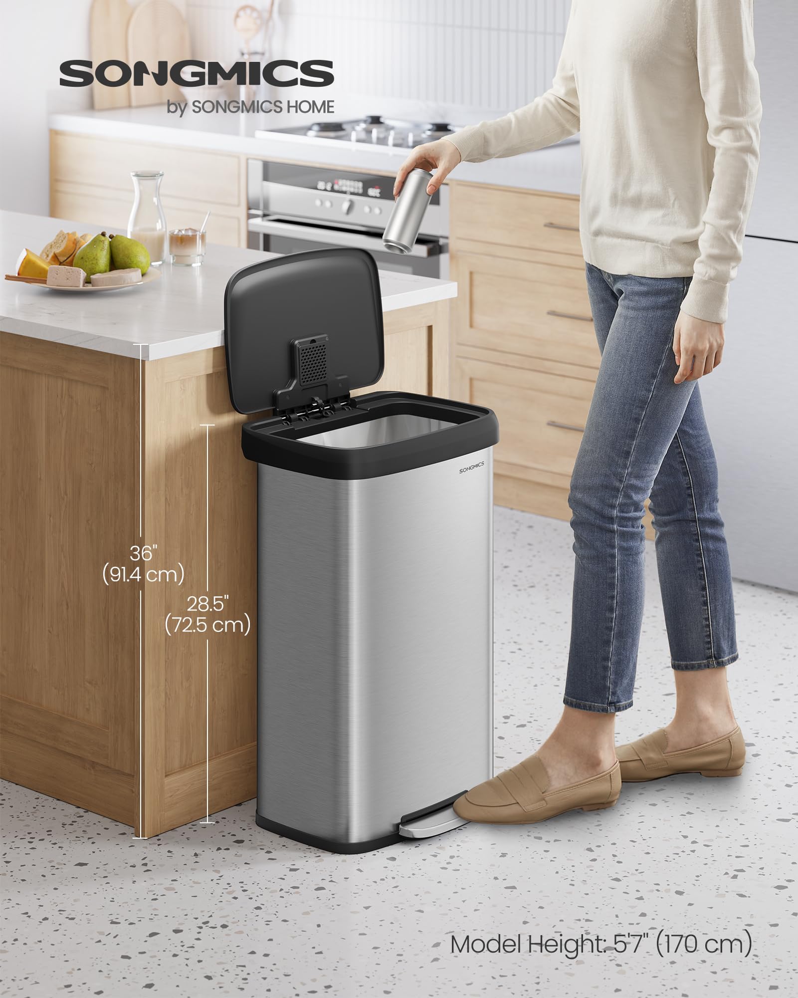 Songmics trash can pedal-operated lid for hands-free use