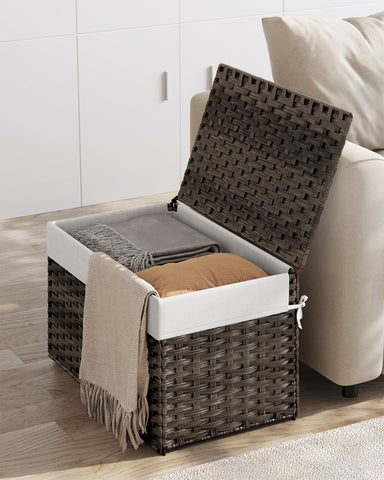 SONGMICS large-capacity 105 L basket suitable for blankets and laundry.