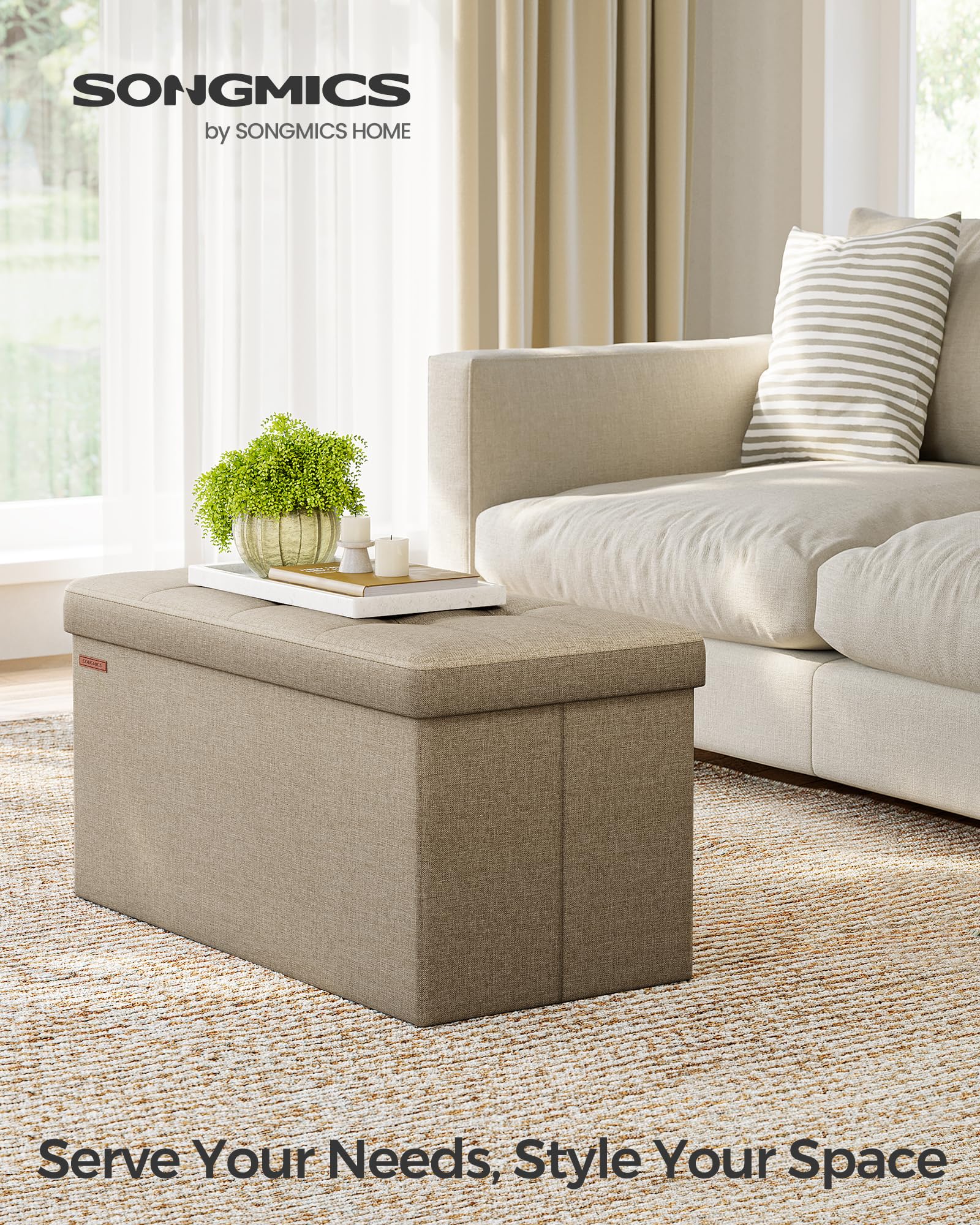 SONGMICS Mazie lid with metal corner guards for lasting durability.