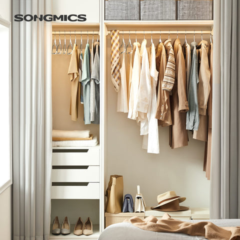 Songmics plastic hangers with ABS construction supporting daily wear