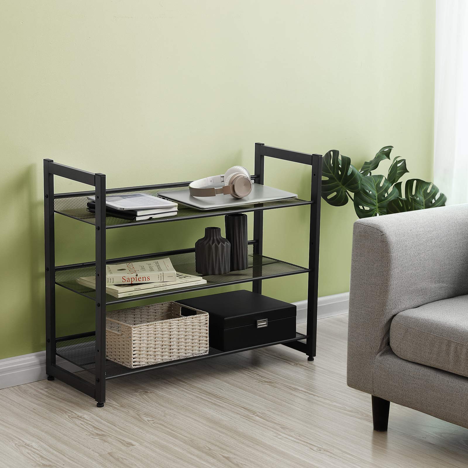 SONGMICS metal frame close-up highlights durable construction and support.