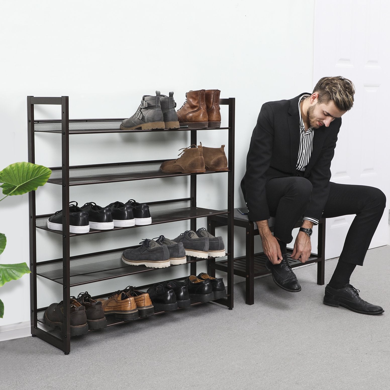 SONGMICS stackable connectors enable flexible taller configurations.