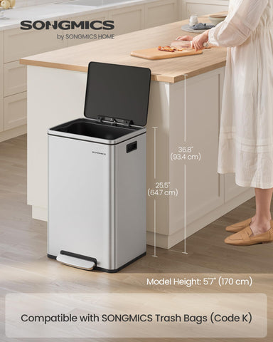 SONGMICS soft-close lid in action reduces noise