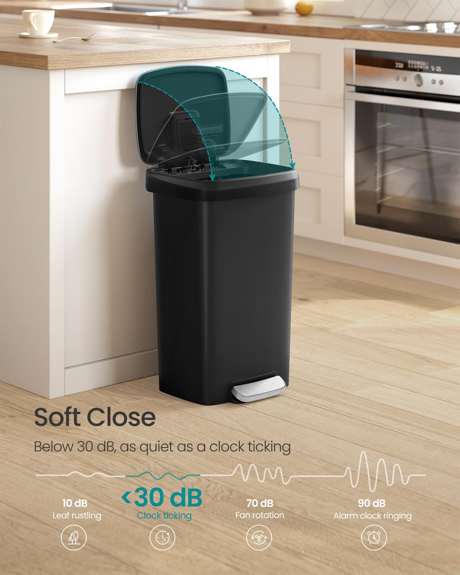 Songmics soft-close lid ensures quiet operation during everyday use