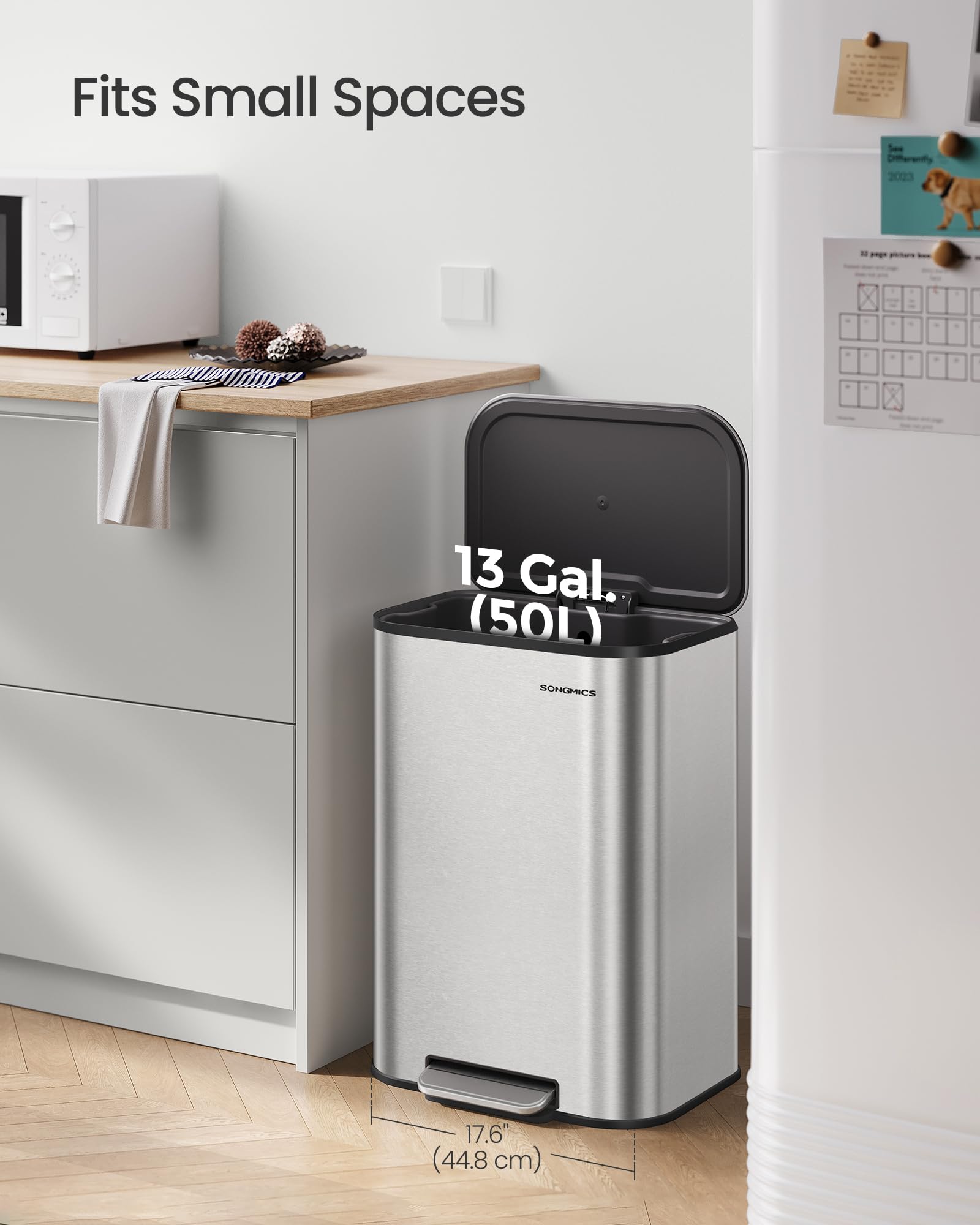 SONGMICS stainless steel body resists rust for long-term use.