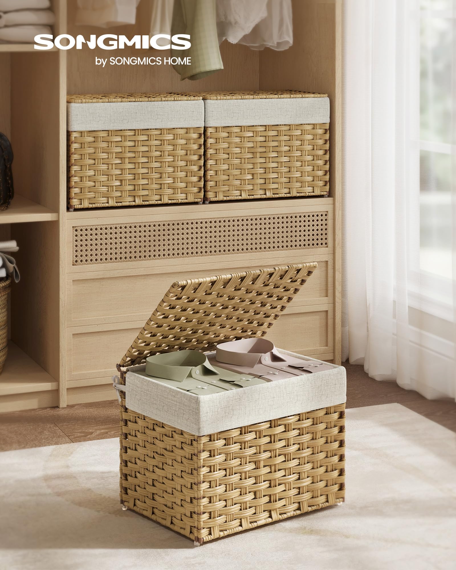 SONGMICS basket with lid and side handles for easy carrying.