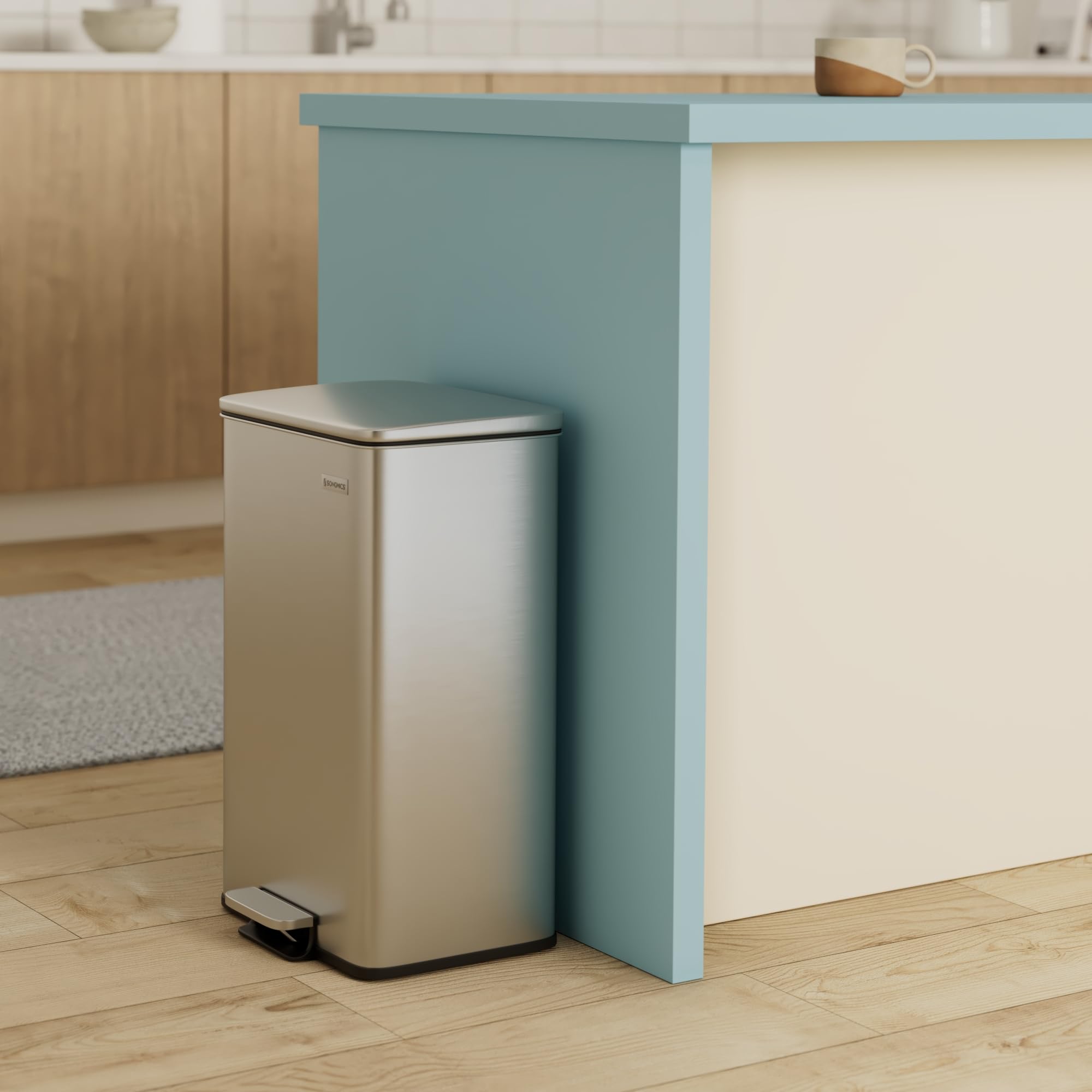 SONGMICS stainless steel trash bin resists fingerprints and rust for easy cleaning.
