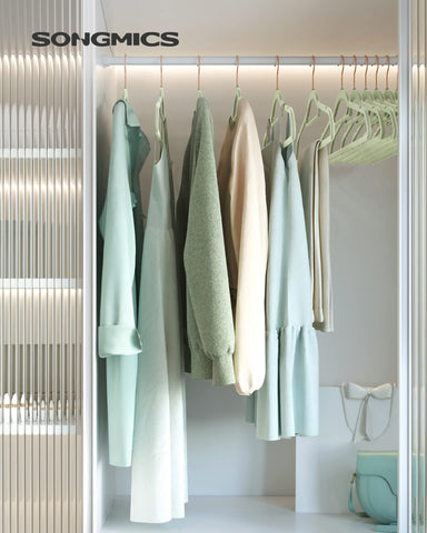 SONGMICS velvet hangers with non-slip velvet surface prevent slips and wrinkles