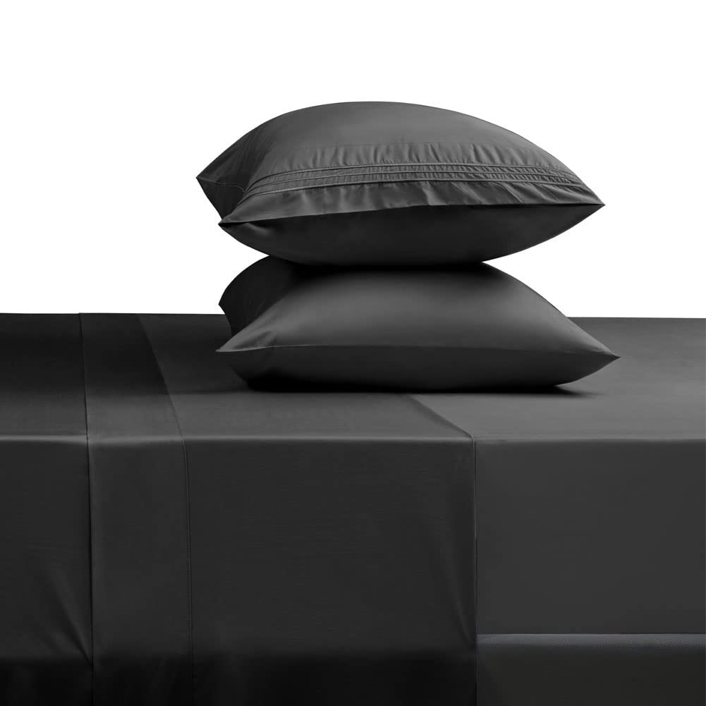 Sonoro Kate ultra-soft microfiber close-up highlighting luxurious texture and rich color.