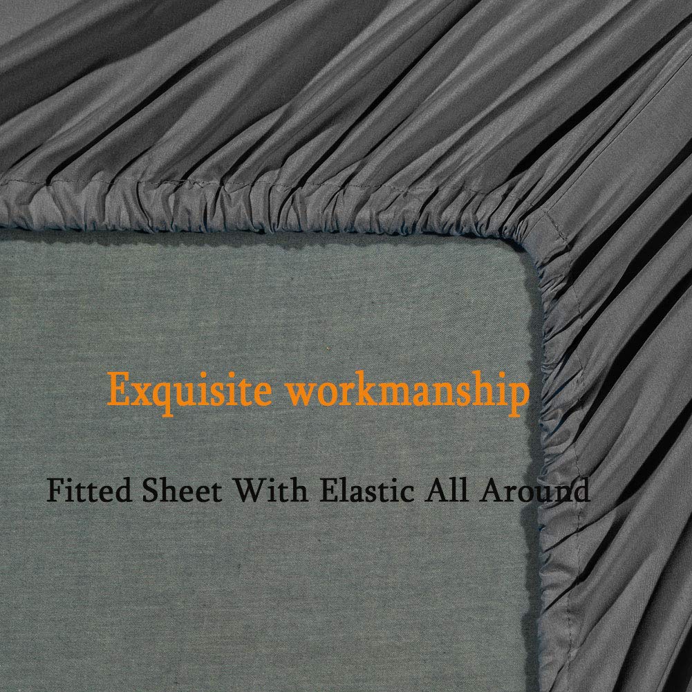 SONORO KATE dark-grey sheets add modern, magazine-ready style to any bedroom.