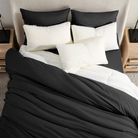Sonoro Kate deep-pocket fit shown on an up-to-16-inch mattress.