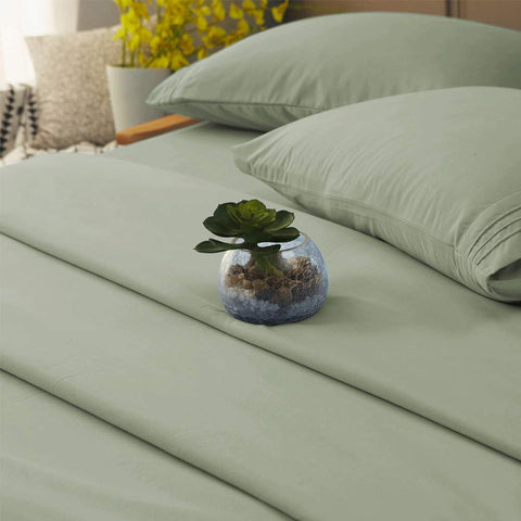 SONORO KATE deep-pocket fit up to 16 inches with secure elastic