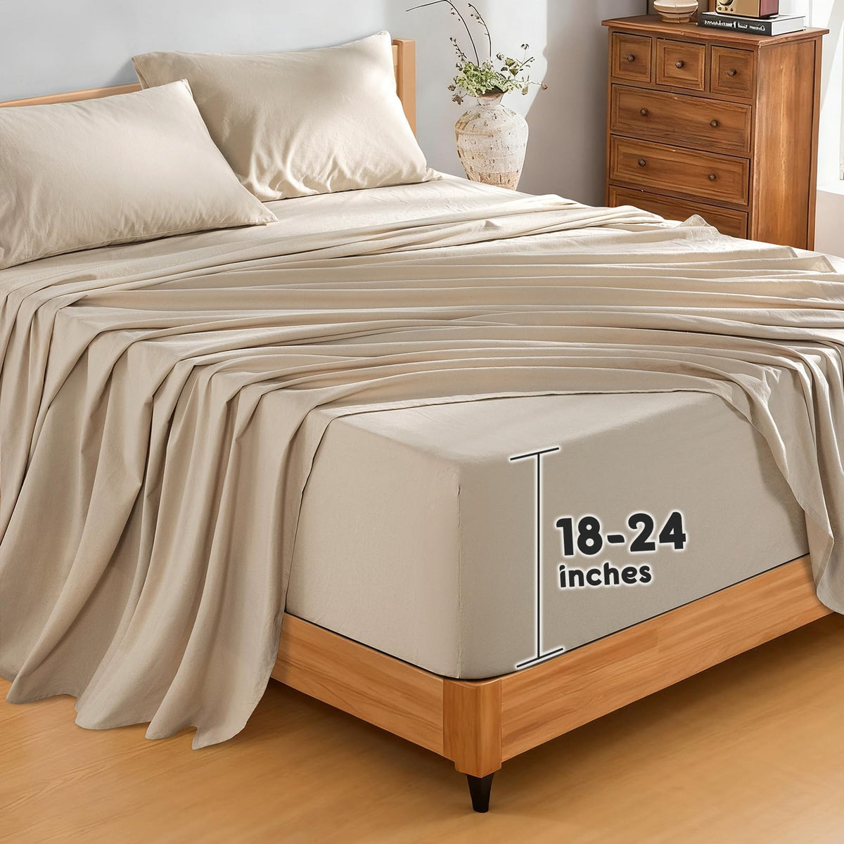 SONORO KATE linen sheets in flat lay show natural texture and premium feel.