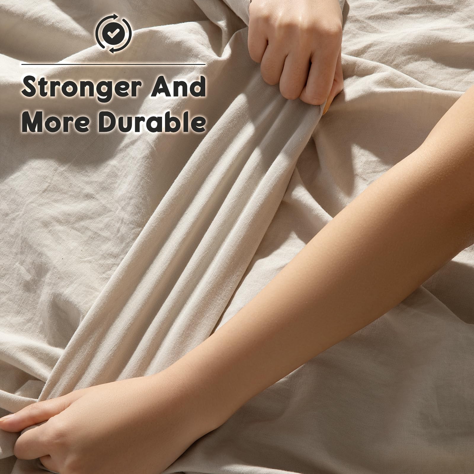 SONORO KATE natural linen in a warm tone emphasizes durable fibers.