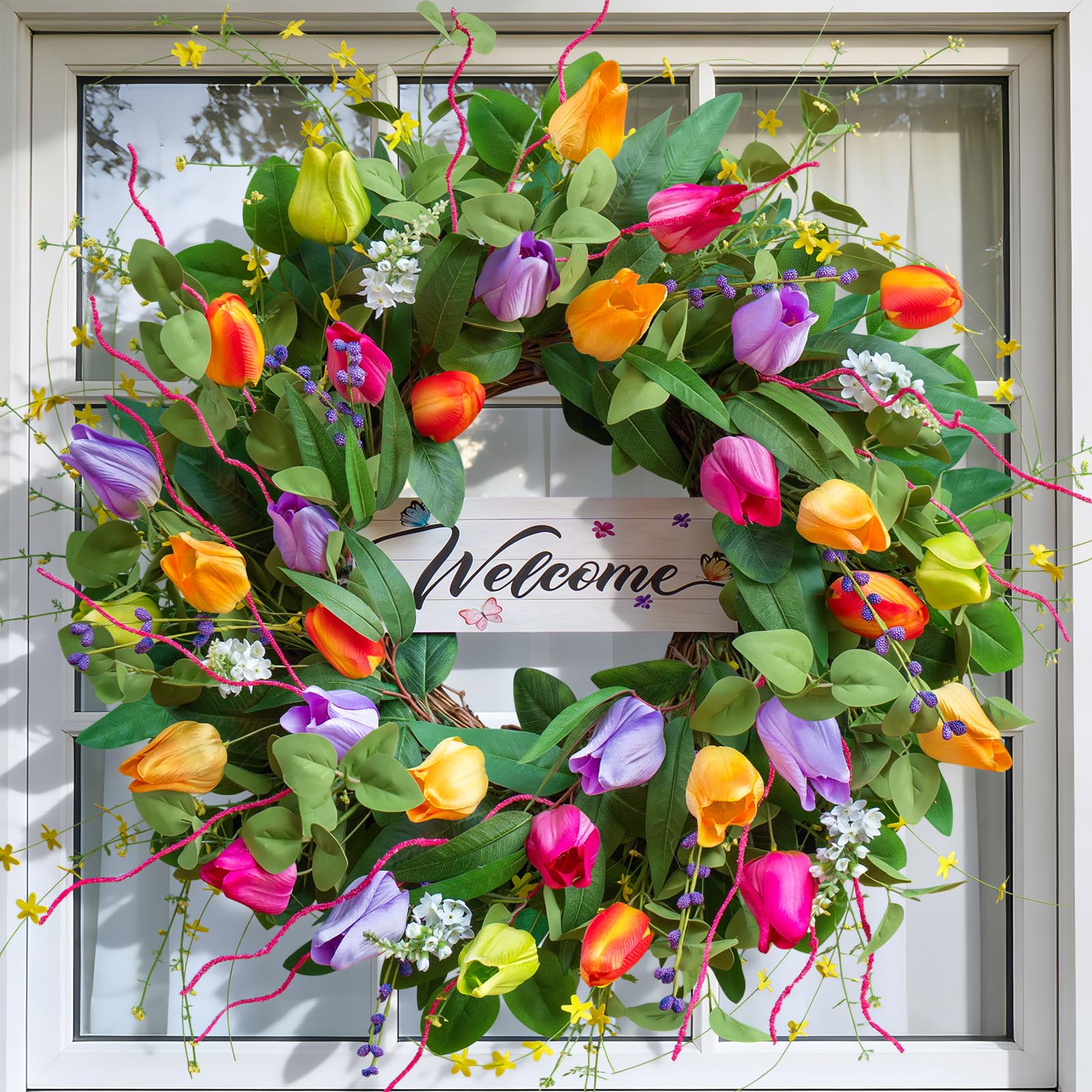 Soomeir lifelike floral textures provide a fresh spring or summer look.