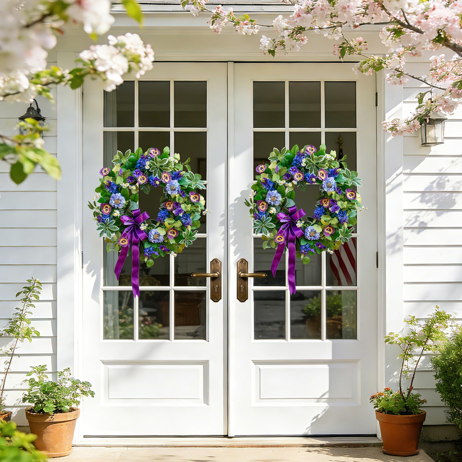 Soomeir weather-resistant construction for covered outdoor front door displays.