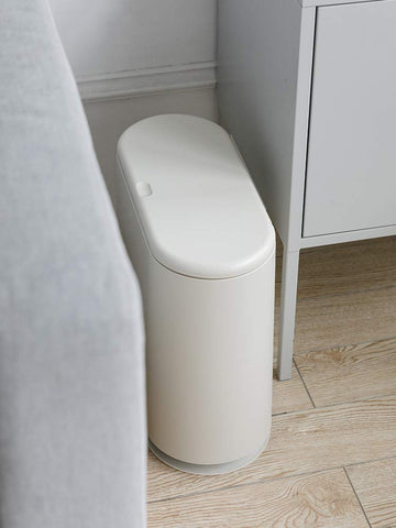 Sooyee press-type lid trash bin offers hygienic, one-touch waste access.
