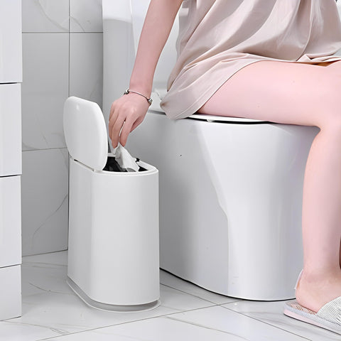 Sooyee removable interior bucket simplifies waste disposal and cleaning.