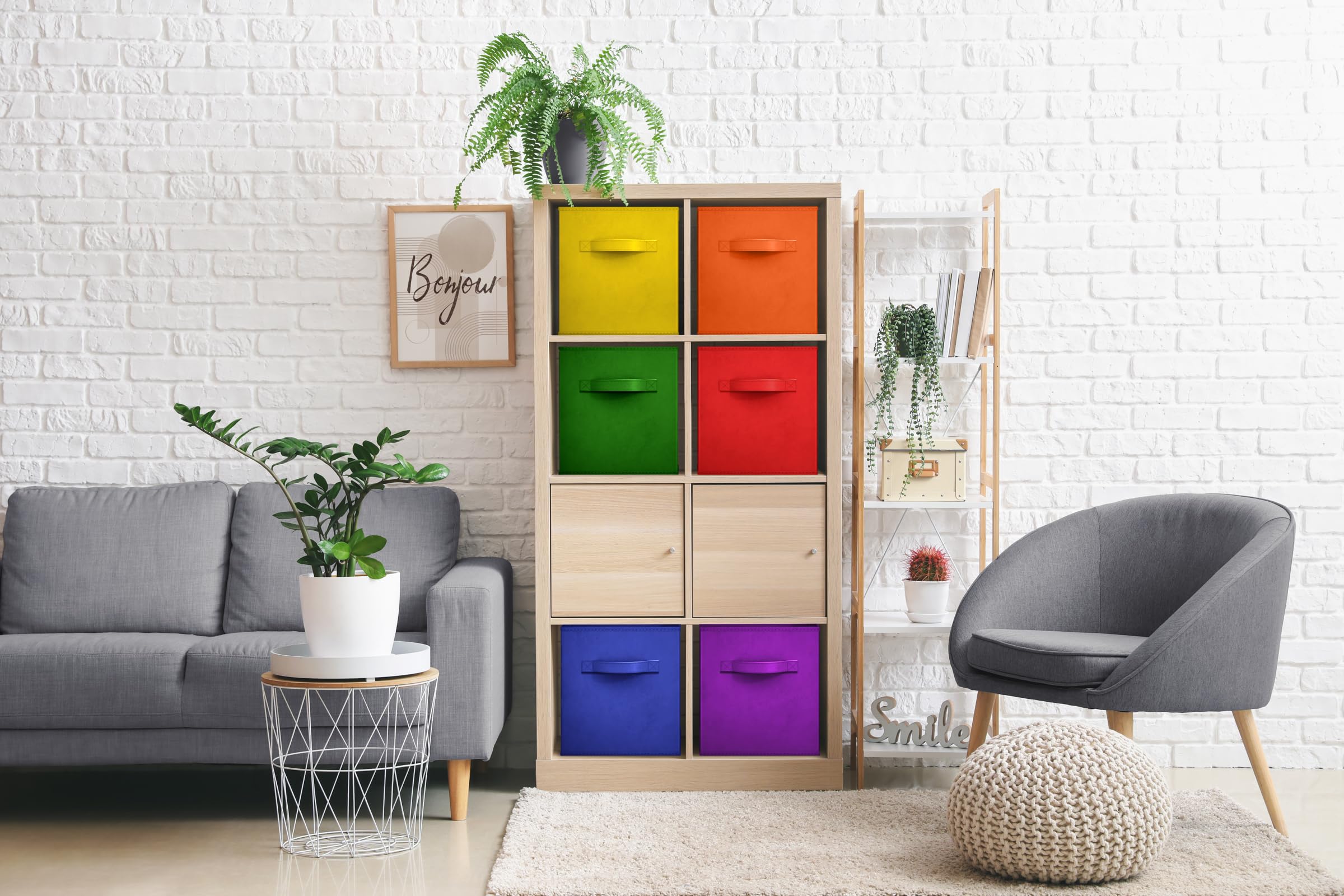 Close-up of Sorbus foldable storage cube with sturdy handle for transport
