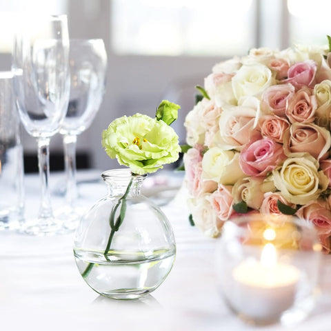 SOUJOY low-profile vase ideal for low-sitting floral arrangements