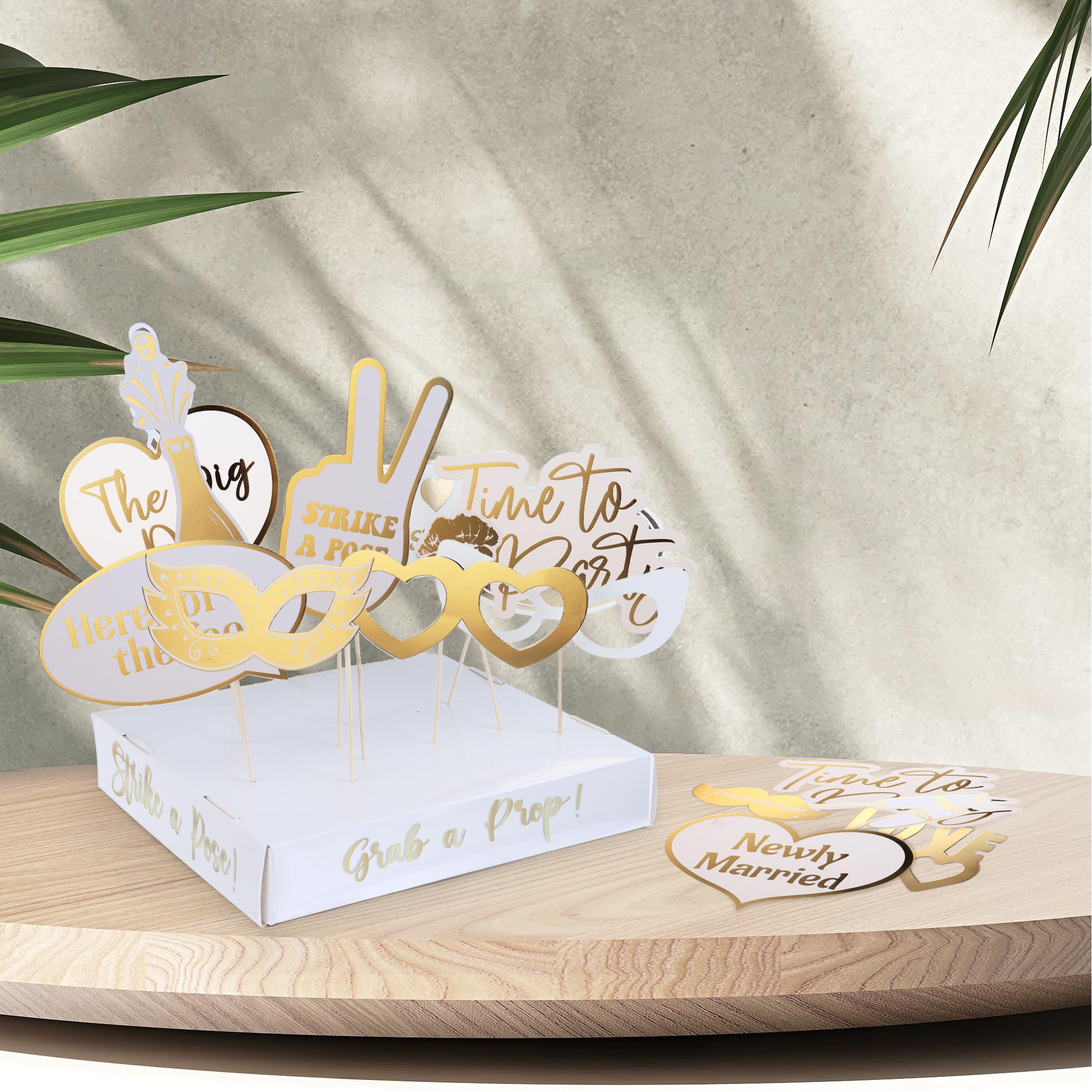 Soul Shift elegant prop stand keeps wedding props organized and ready.