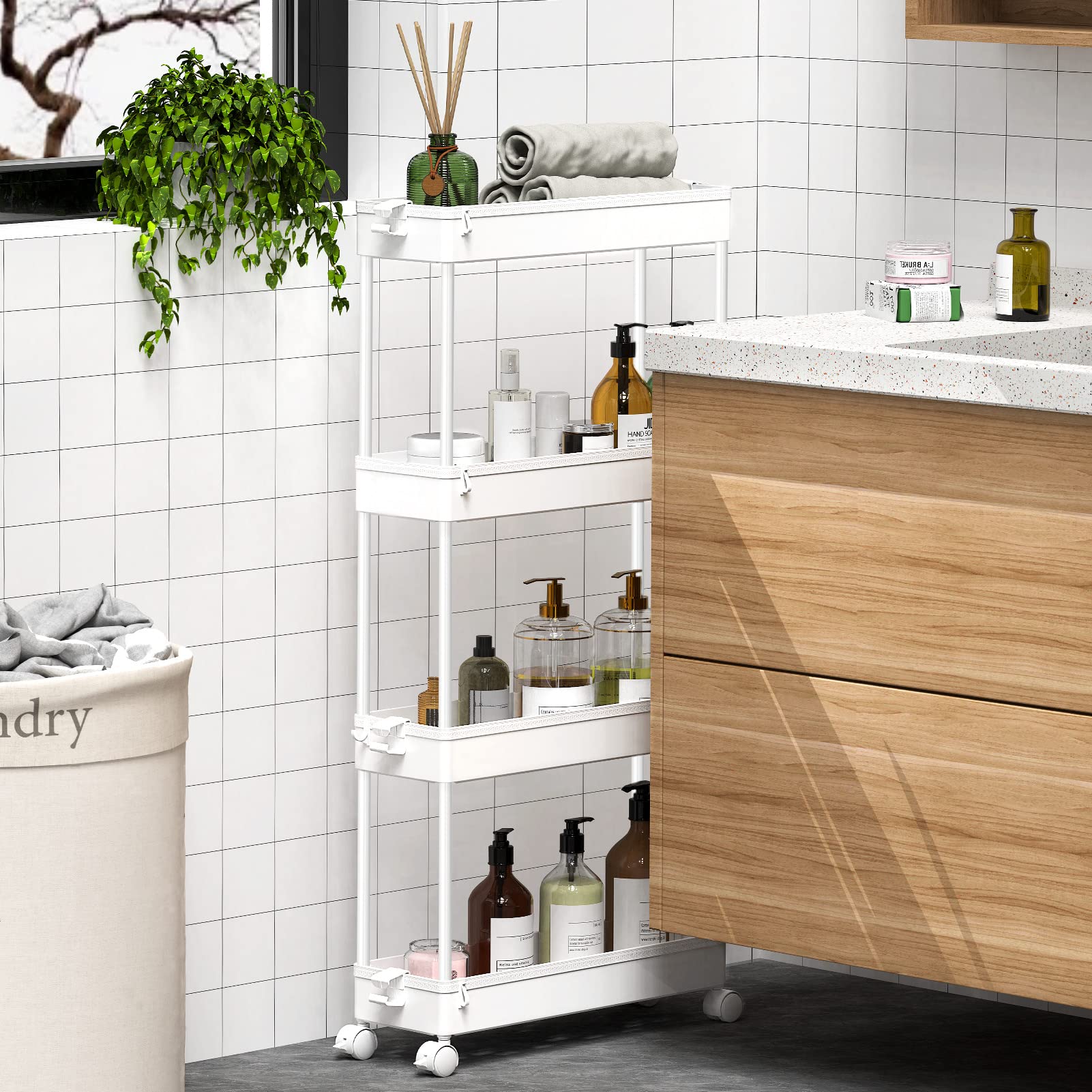 SPACEKEEPER cart with smooth wheels enables easy pull in narrow spaces.