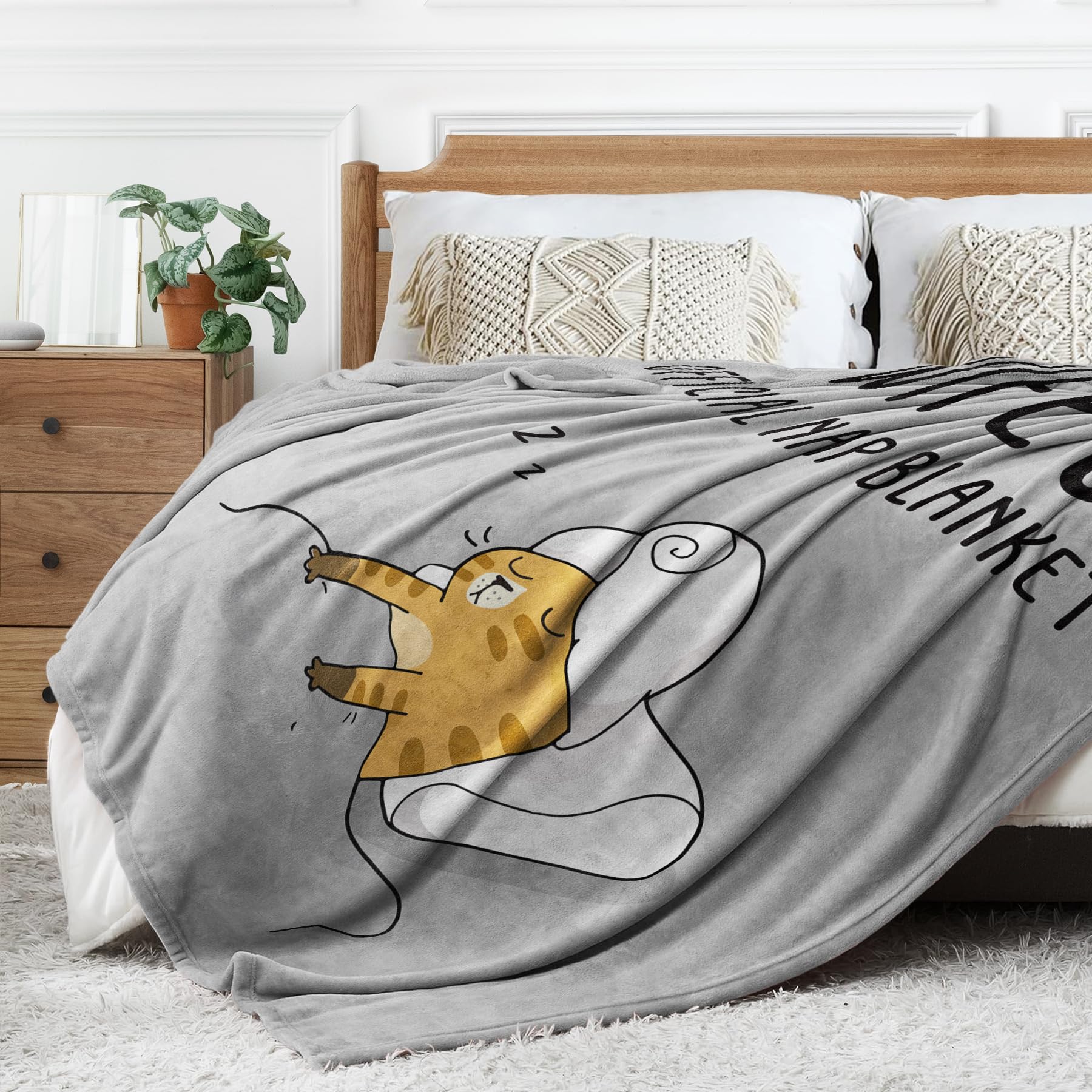 SteadStyle 132x157cm blanket provides generous coverage for sofa lounging