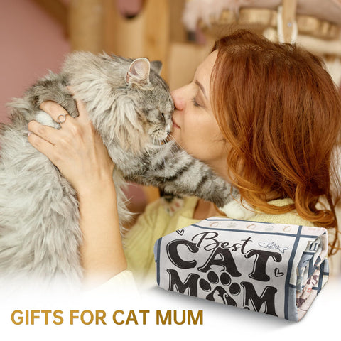 SteadStyle cat mom blanket shows humorous quotes up close